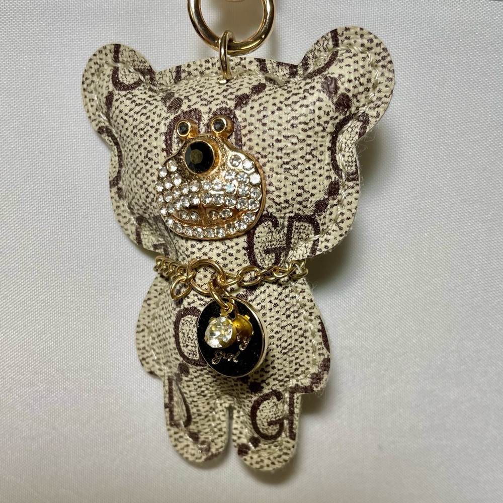 Bag Charm- Crystal Face Fashion Bear Keychain/Bag Charm in Beige Logo Print,NWOT - Picture 4 of 8